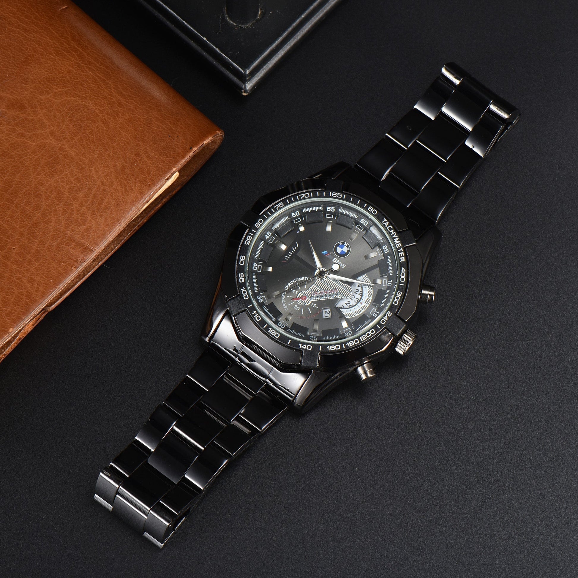 Montre Série 3 — Chronographe Sportif en Acier