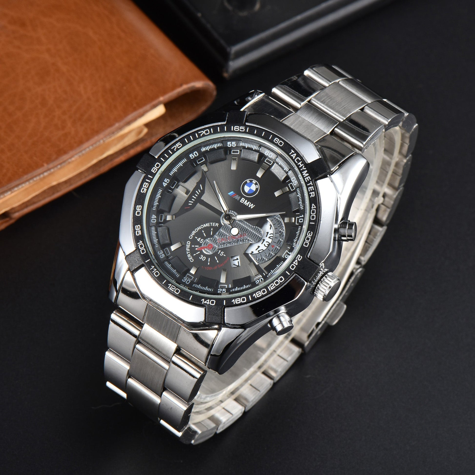 Montre Série 3 — Chronographe Sportif en Acier